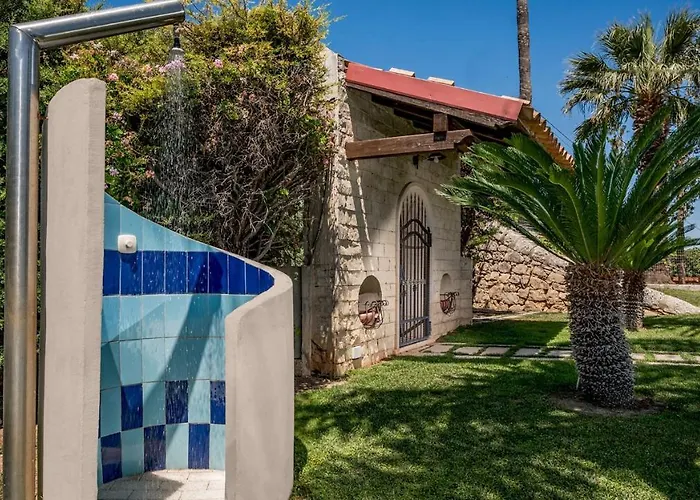 Villa Cutrera 8, Emma *