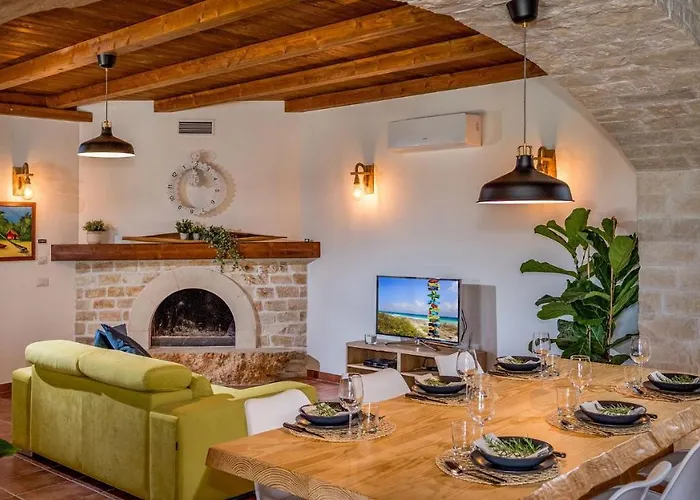 Cutrera 8, Emma Villa *