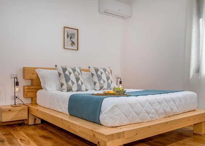 Villa Cutrera 8, Emma Chiaramonte Gulfi