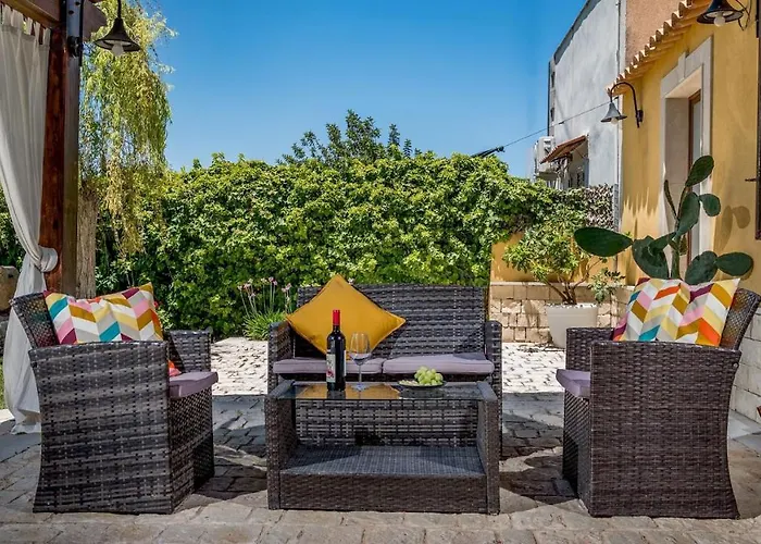 Cutrera 8, Emma * Chiaramonte Gulfi